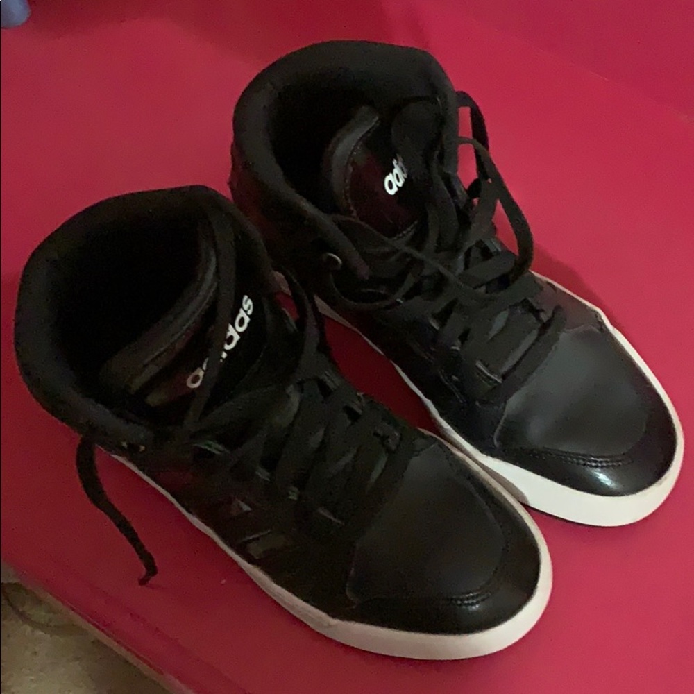 Adidas - Picture 2 of 5
